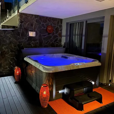 Kras - Premium Rubin 112f Z Prywatnym Jacuzzi * 斯克拉斯卡波伦巴