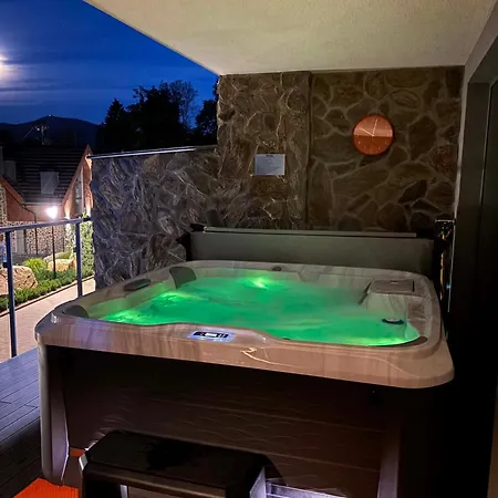 Kras - Premium Rubin 112f Z Prywatnym Jacuzzi Daire *